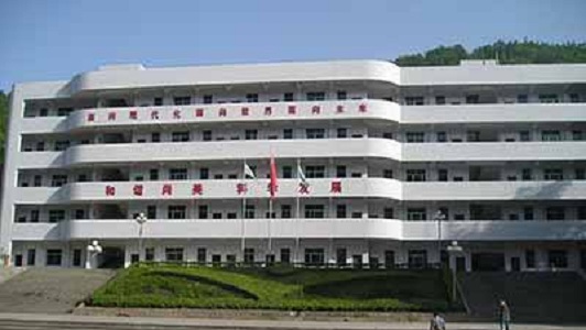 2022年四川女生在計(jì)算機(jī)學(xué)校學(xué)什么好？圖1