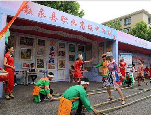 航空服務與管理屬于什么專業(yè)(濟南藍航空乘培訓學校怎么樣)