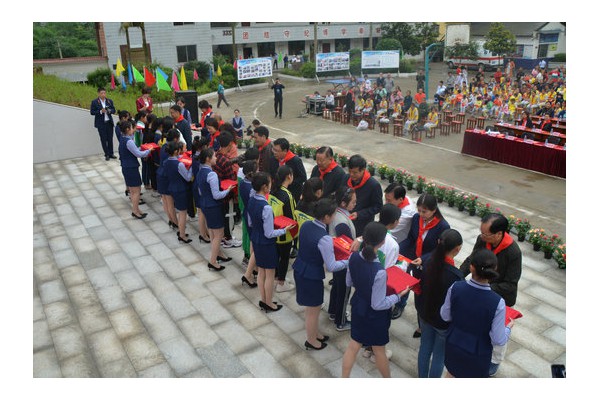 四川天全崗位實(shí)驗(yàn)學(xué)校2022年報(bào)考條件、招生要求、招收目標(biāo)