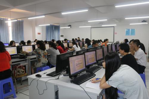2022年四川核工業(yè)職工大學(xué)的學(xué)費(fèi)和費(fèi)