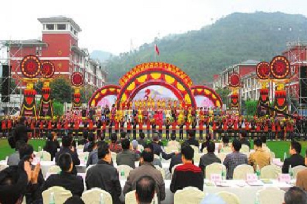 成都市2022年女孩學汽修學校好么