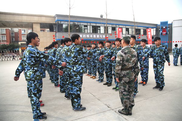 四川省宜賓市商業(yè)職業(yè)職業(yè)中專學(xué)校2022年培訓(xùn)費(fèi)、收費(fèi)標(biāo)準(zhǔn)是多少