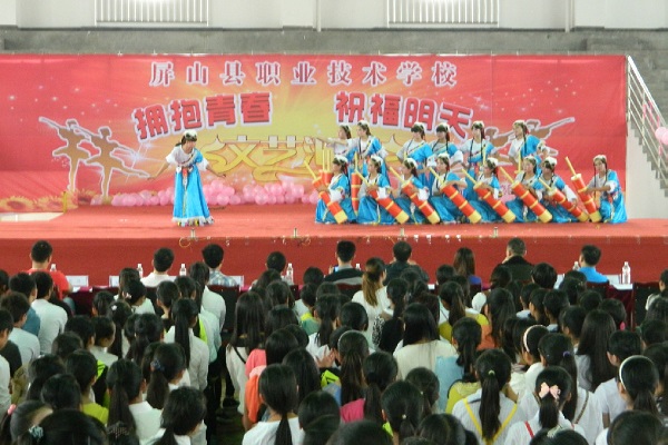 2021年四川初中生能上什么護理學(xué)校？圖3
