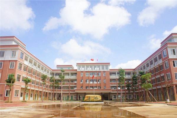 成都恒輝技術(shù)學(xué)校如何、怎么樣圖2