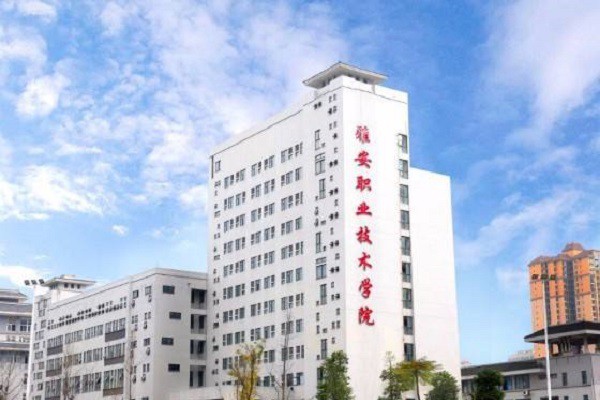 四川省渠縣職業(yè)中專學校2022年招生人數(shù)