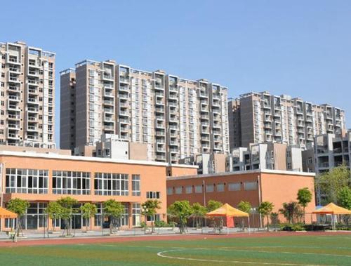 四川現(xiàn)代高新科技職業(yè)技術(shù)學(xué)校2022年報(bào)考條件、招生要求、招收目標(biāo)