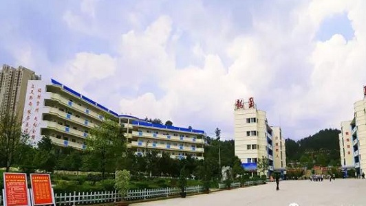 四川南充旅游職業(yè)中專地址在哪里？