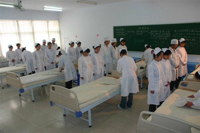 2022年四川女生上汽修學(xué)校好嗎？