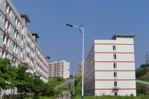 成都國際學(xué)校排名及費(fèi)用(重慶衛(wèi)校學(xué)費(fèi)多少)