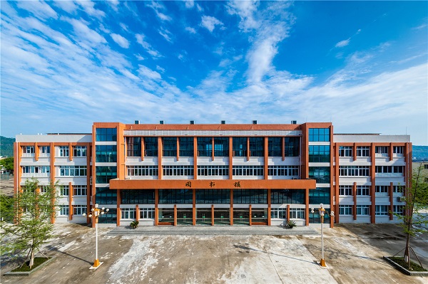 內(nèi)江鐵路機(jī)械學(xué)校怎么樣，好不好