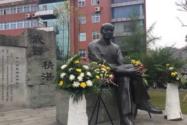 四川省南充旅游職業(yè)中專學(xué)校2022年培訓(xùn)費(fèi)、收費(fèi)標(biāo)準(zhǔn)是多少