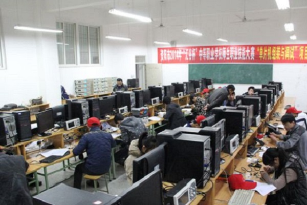 深圳2022年計算機學校讀兩年圖1