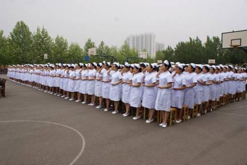 2022年四川省巴中師范學(xué)校有哪些專業(yè)？