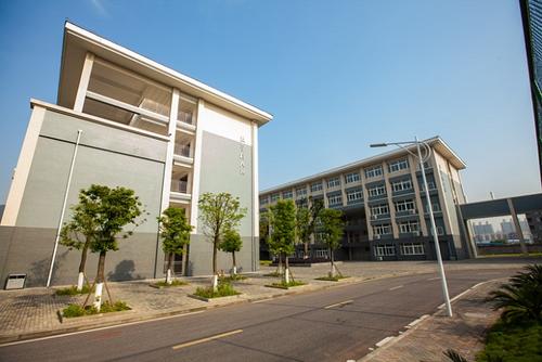 2022年四川核工業(yè)職工大學(xué)的學(xué)費(fèi)和費(fèi)