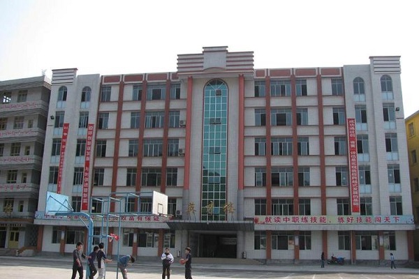 2021年成都衛(wèi)校最好的大學(xué)有哪些？圖2