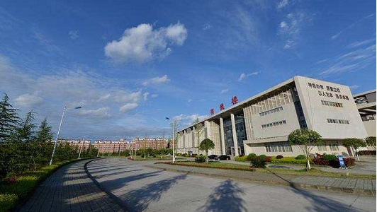 2022年成都中醫(yī)藥大學(xué)附屬高校龍泉校區(qū)注冊條件、招生要求、招生對象