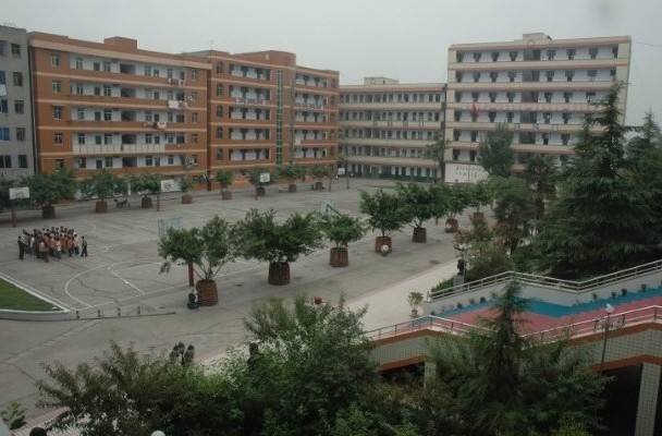 重慶航空職業(yè)院校(重慶有幾所航空學校)