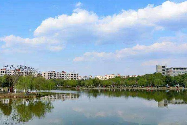四川宜賓南溪職業(yè)學(xué)校2022年報考條件、招生要求、招收目標(biāo)