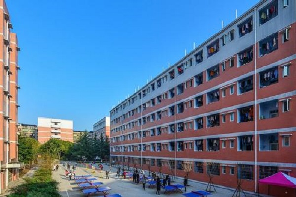 四川省達州金鳳凰職業(yè)學(xué)校2022年都有哪些專業(yè)
