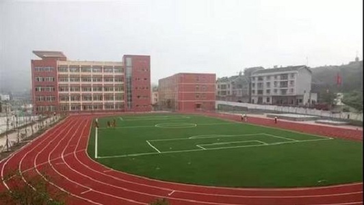 成都鐵路衛(wèi)生學(xué)校怎么樣？