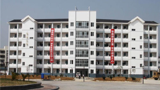 長沙職業(yè)技術學院是公立學校嗎（長沙職業(yè)技術學院是公立學校嗎）