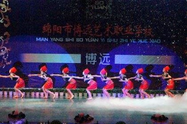 四川鐵路學(xué)校學(xué)費(fèi)多少