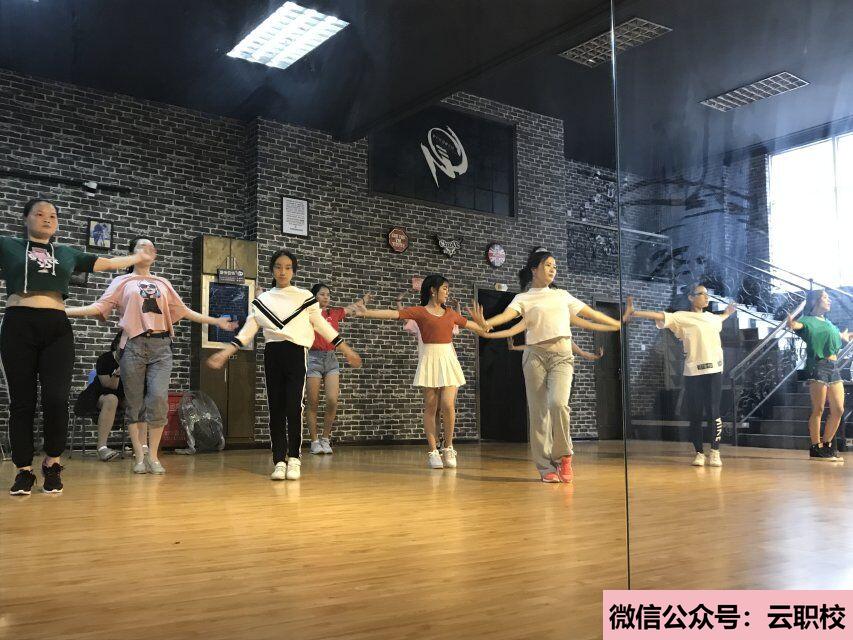江南影視藝術(shù)職業(yè)學(xué)院單招成績公布時(shí)間圖1