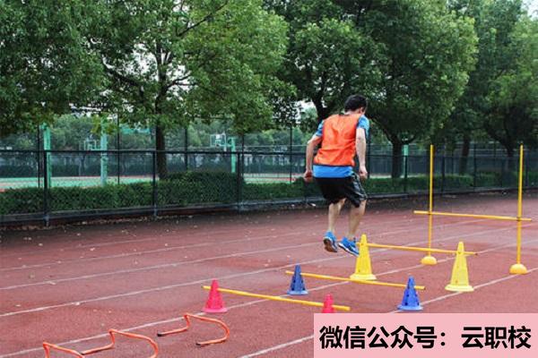2021年培養(yǎng)目標本專業(yè)主要提高學生審美能力,以(美發(fā)與形象設計)