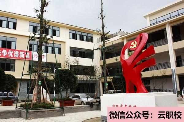 廣西職業(yè)技術(shù)學院學校簡介(廣西2021年大專有衛(wèi)校嗎)