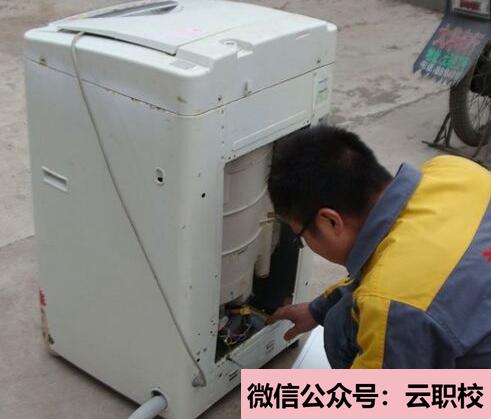 江西應(yīng)用工程職業(yè)學(xué)院成人教育招生辦聯(lián)系電話