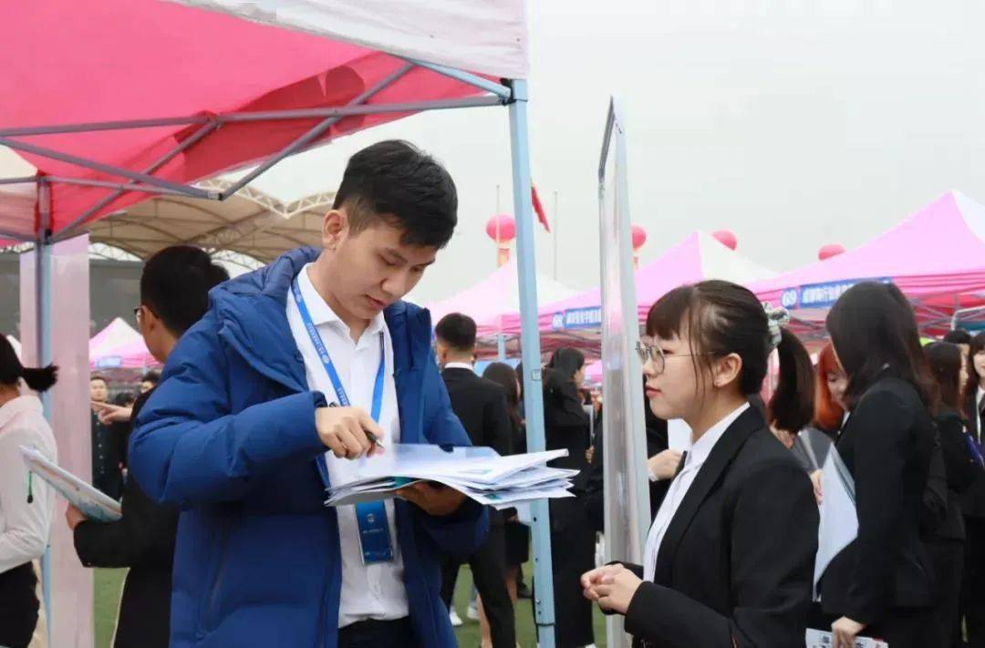 四川希望教育集團(tuán)旗下學(xué)校(四川希望教育集團(tuán)董事長(zhǎng))
