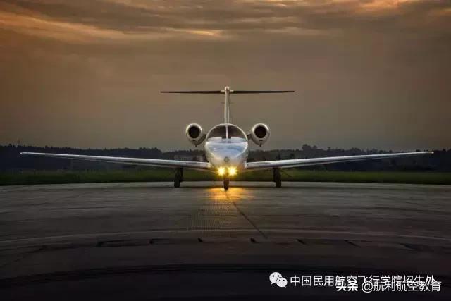包含中考航空學(xué)校錄取分數(shù)線的詞條