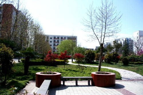 成都大專學(xué)校(成都大學(xué)?？?