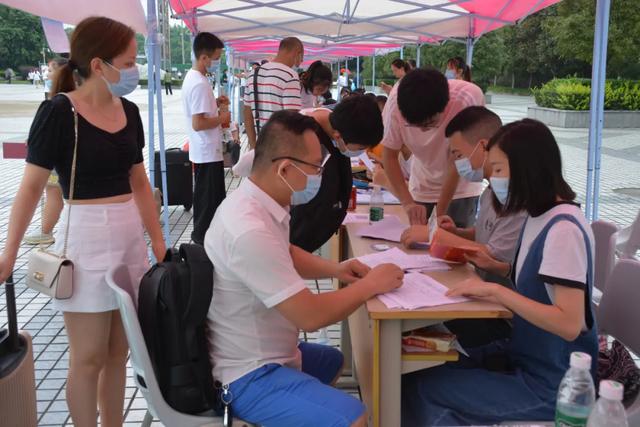 四川省成都市志翔職業(yè)學校(四川省成都市志翔職業(yè)學校2019屆的學生)