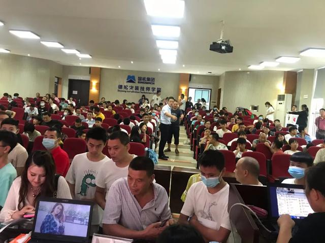 四川省成都市志翔職業(yè)學校(四川省成都市志翔職業(yè)學校2019屆的學生)