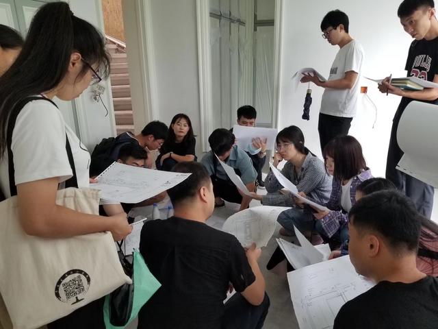 學(xué)室內(nèi)設(shè)計的培訓(xùn)學(xué)校(學(xué)室內(nèi)設(shè)計都需要什么)