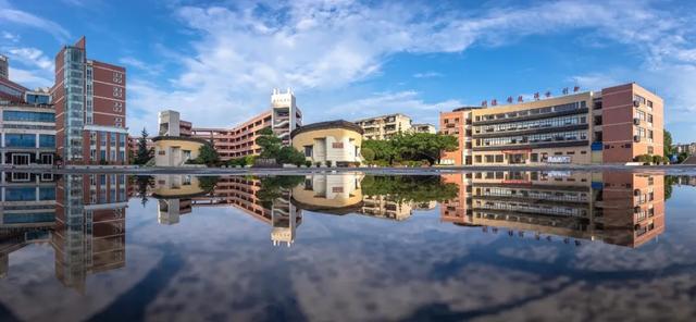 四川成都護理學(xué)院(四川成都護理學(xué)院中職)
