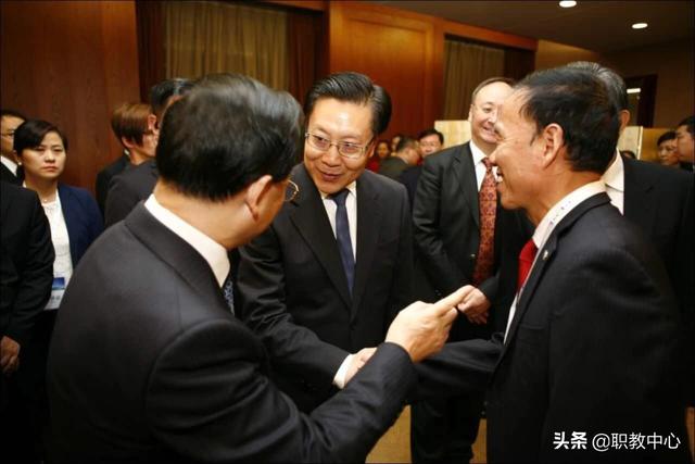 四川科技職業(yè)學院學費(內(nèi)江職業(yè)技術(shù)學院學費)