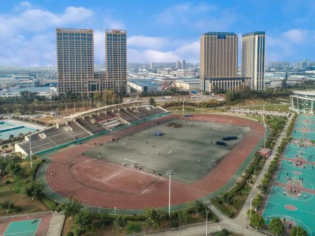 成都職業(yè)技術(shù)學校航空專業(yè)(成都航空職業(yè)技術(shù)學校學費多少錢)