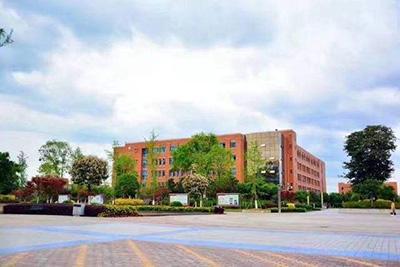 成都希望郫縣職業(yè)學(xué)校(郫縣團結(jié)希望職業(yè)學(xué)校怎么樣)