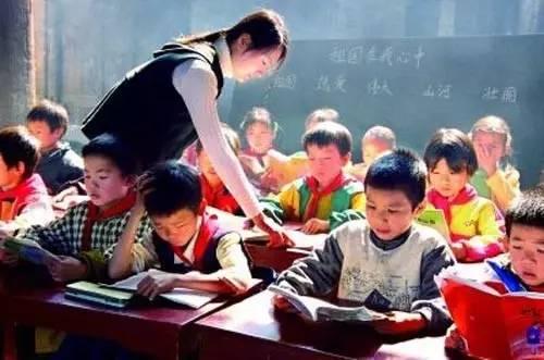 初中生選擇什么學(xué)校(初中生選擇什么技術(shù)學(xué)校好)