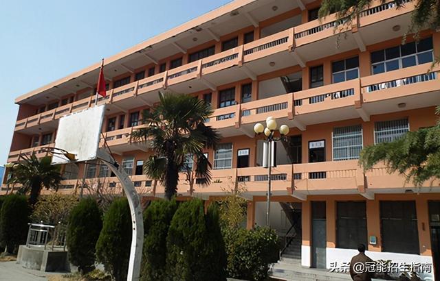 四川省衛(wèi)校龍泉校區(qū)分?jǐn)?shù)線(xiàn)(四川省衛(wèi)校龍泉校區(qū)地址)