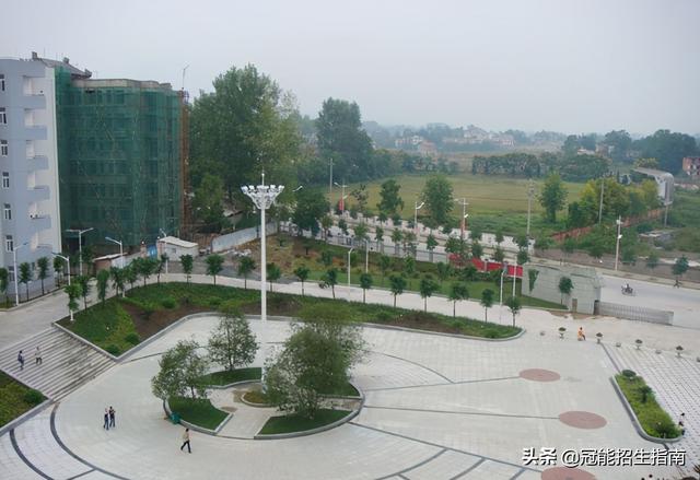 成都郫縣鐵路技工學校(四川鐵道職業(yè)學校郫縣)