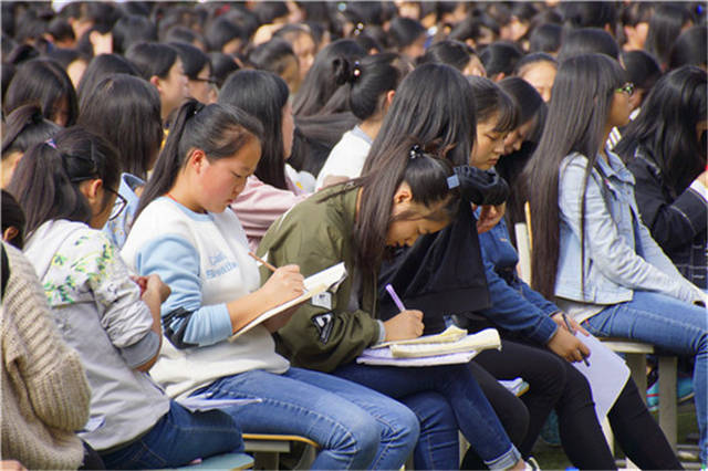 成都指南針學校好不(成都指南針技術(shù)學院官網(wǎng))