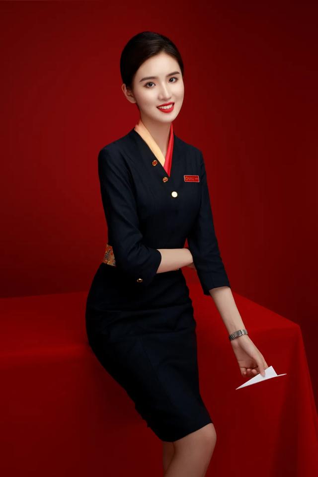 成都空姐學校學費(成都學空姐學校哪個好)