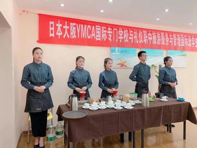 成都哪個高鐵職業(yè)學校好(成都哪個高鐵站離市區(qū)近)