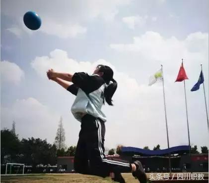 成都航空旅游職業(yè)學校好不(成都航空學校學費多少)