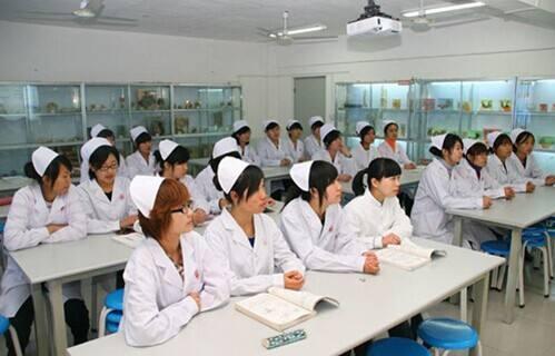 四川哪些學(xué)校有護(hù)理專業(yè)的簡單介紹