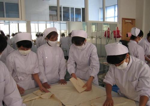 包含四川護理職業(yè)學(xué)校哪個好的詞條
