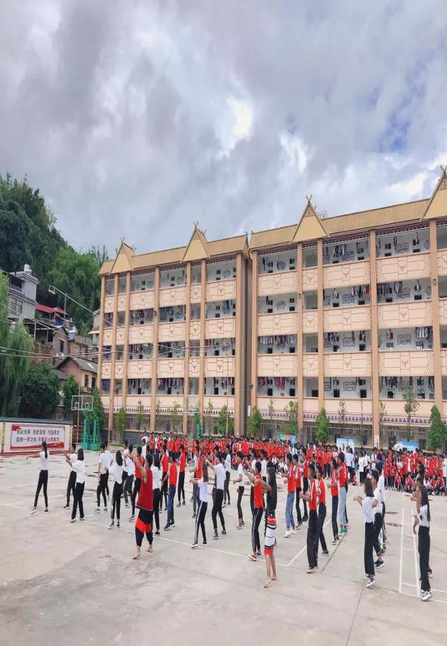 秦皇島職高都有哪些專(zhuān)業(yè)(河北省最好的大專(zhuān)學(xué)校)